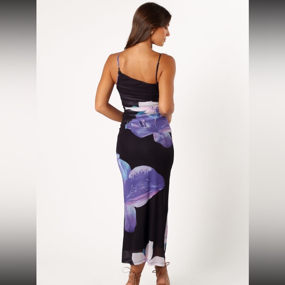 Maxi floral dress - Picture 2 of 3